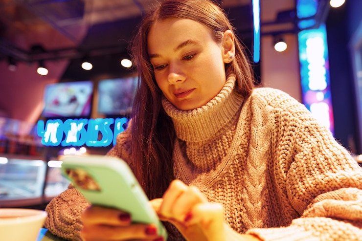 Pengguna menikmati permainan hiburan online dalam lingkungan platform berstandar tinggi dan terpercaya